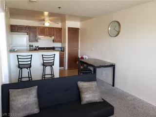 Photo #6: 2149962 Listing 