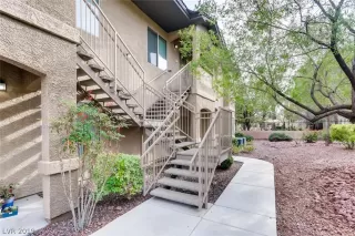 Photo #4: 2149987 Listing