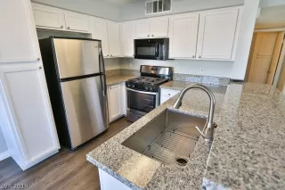 Photo #6: 2150000 Listing 
