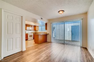 Photo #2: 2150045 Listing