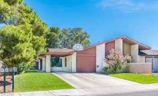 Photo #1: 2150049 Listing