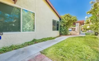 Photo #5: 2150049 Listing