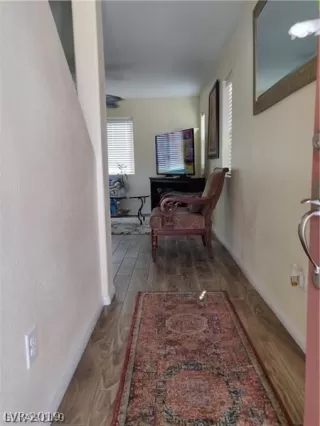 Photo #2: 2150088 Listing