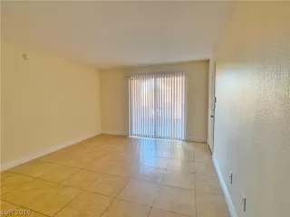 Photo #4: 2150090 Listing 