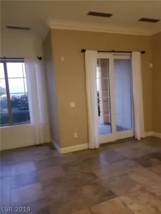 Photo #2: 2150141 Listing