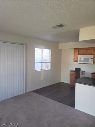 Photo #6: 2150158 Listing 