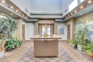 Photo #3: 2150173 Listing