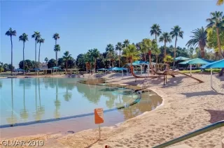Photo #4: 2150182 Listing