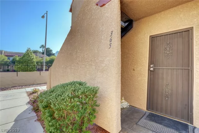MLS: 2150192 Condo For Sale