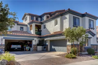 Photo #1: 2150204 Listing