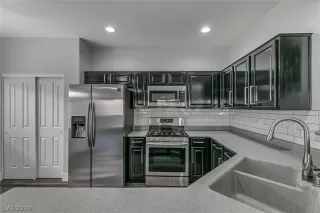 Photo #3: 2150236 Listing