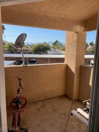 Photo #3: 2150273 Listing 