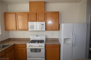 Photo #6: 2150283 Listing 