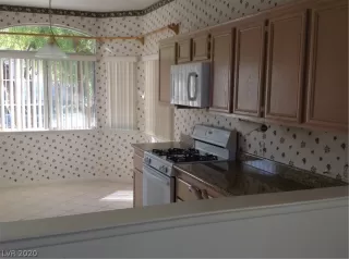 Photo #5: 2150306 Listing 