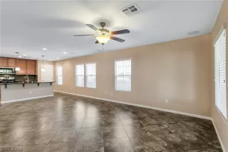 Photo #3: 2150307 Listing 