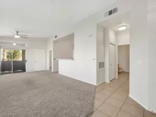 Photo #3: 2150339 Listing