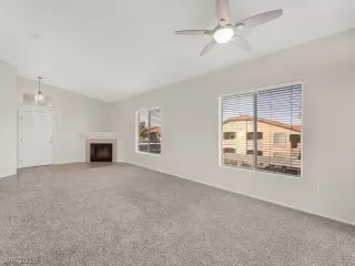 Photo #5: 2150339 Listing