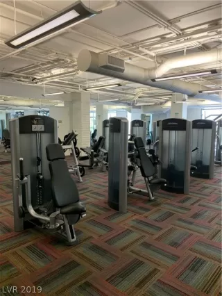 Photo #3: 2150363 Listing