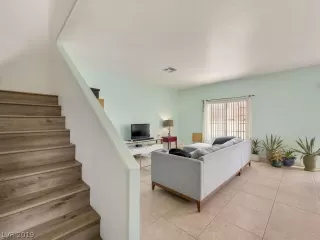 Photo #2: 2150431 Listing