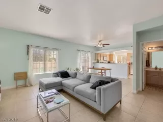 Photo #6: 2150431 Listing