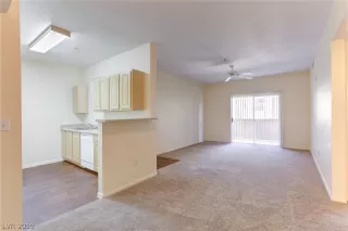 Photo #3: 2150436 Listing