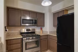 Photo #3: 2150471 Listing