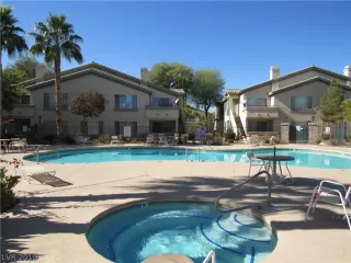 Photo #1: 2150481 Listing 