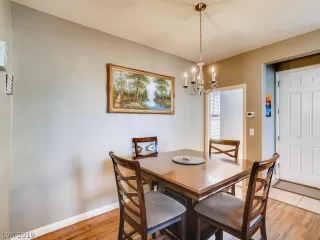 Photo #6: 2150514 Listing