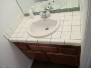 Photo #2: 2150516 Listing