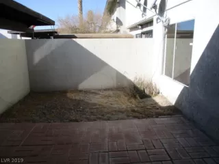 Photo #5: 2150516 Listing