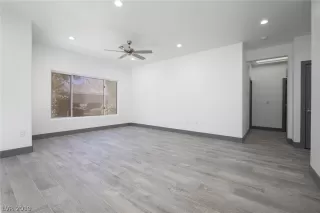 Photo #3: 2150519 Listing 