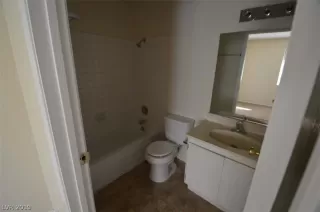 Photo #3: 2150539 Listing 