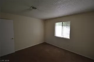 Photo #4: 2150539 Listing 