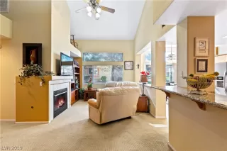 Photo #4: 2150583 Listing