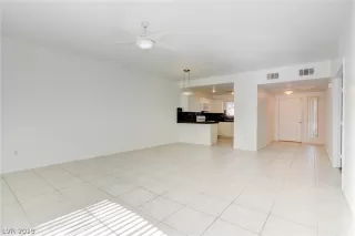 Photo #3: 2150610 Listing 