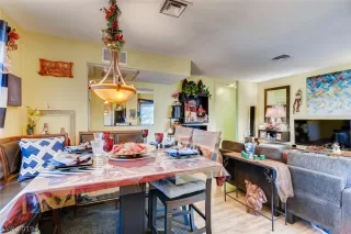 Photo #3: 2150619 Listing