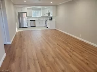 Photo #3: 2150624 Listing 
