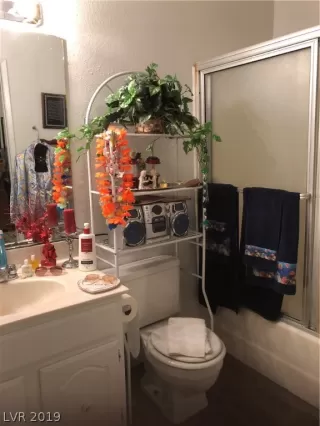 Photo #5: 2150626 Listing 