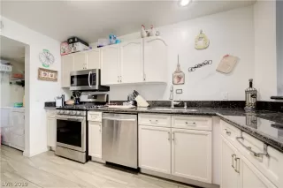 Photo #6: 2150668 Listing