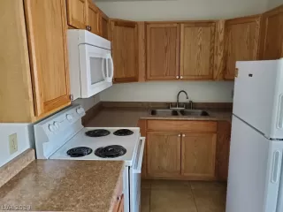 Photo #5: 2150675 Listing 