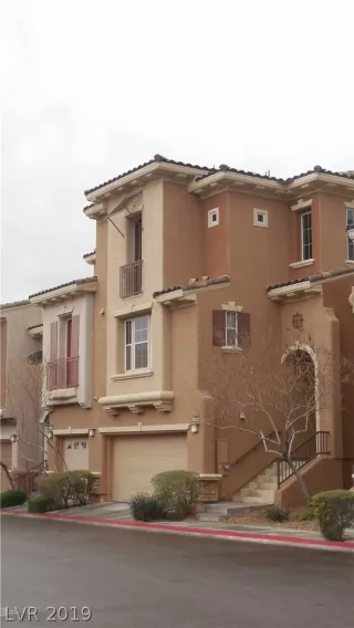 Photo #1: 2150686 Listing 