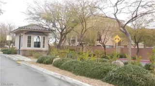 Photo #2: 2150686 Listing 