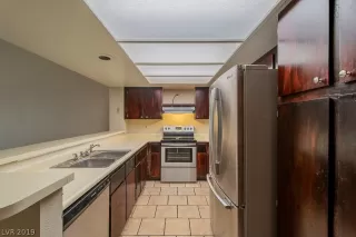 Photo #3: 2150692 Listing 