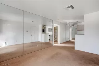Photo #6: 2150707 Listing