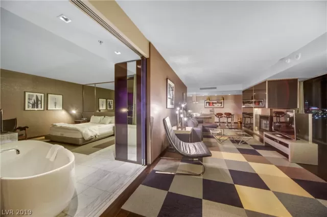 MLS: 2150728 Condo For Sale