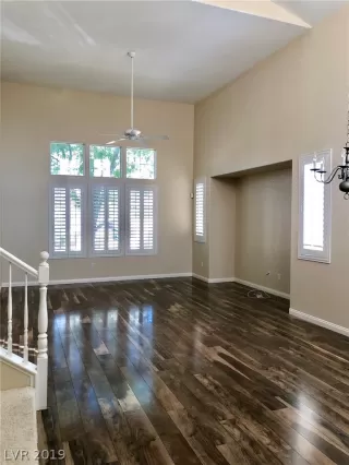 Photo #3: 2150732 Listing 