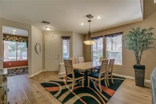 Photo #4: 2150808 Listing 