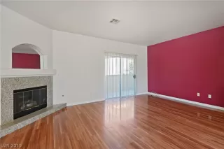 Photo #4: 2150851 Listing