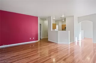 Photo #6: 2150851 Listing