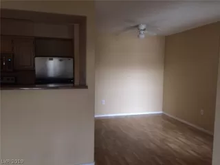 Photo #5: 2150866 Listing